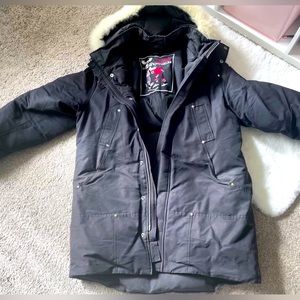 Moose Knuckles men’s parka down jacket